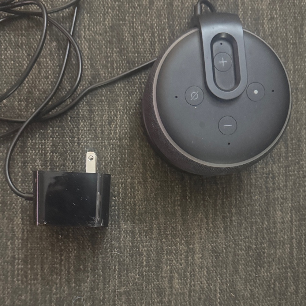 Echo Dot - 3rd generation - Black Smart Speaker with Charger